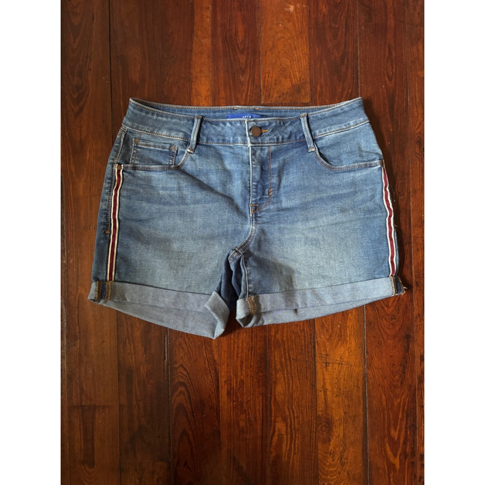 Apt 9 Medium Blue w/Side Accent Short - Size 10